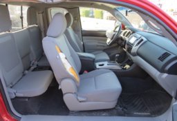 2015 Toyota Tacoma - Image 23