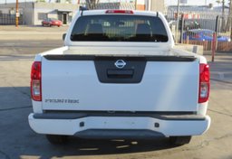 2019 Nissan Frontier - Image 12