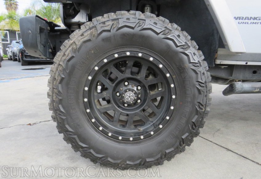 2016 Jeep Wrangler Unlimited - Image 20