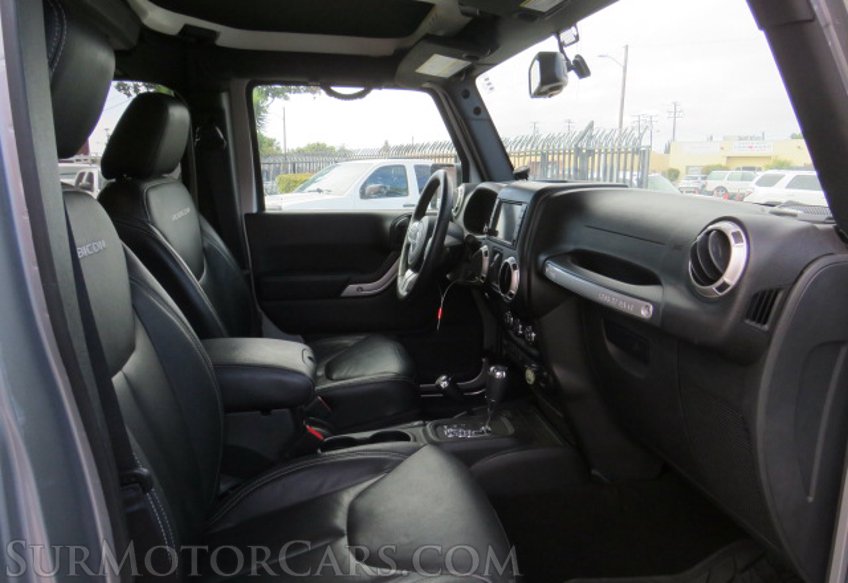 2016 Jeep Wrangler Unlimited - Image 31