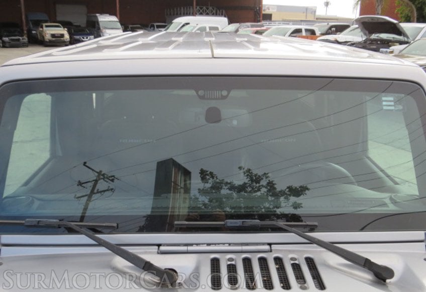 2016 Jeep Wrangler Unlimited - Image 13