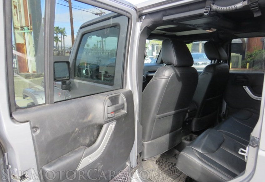 2016 Jeep Wrangler Unlimited - Image 23
