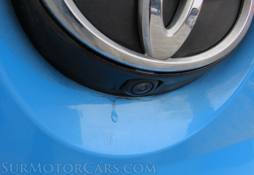 2020 Toyota Corolla Hatchback - Image 17