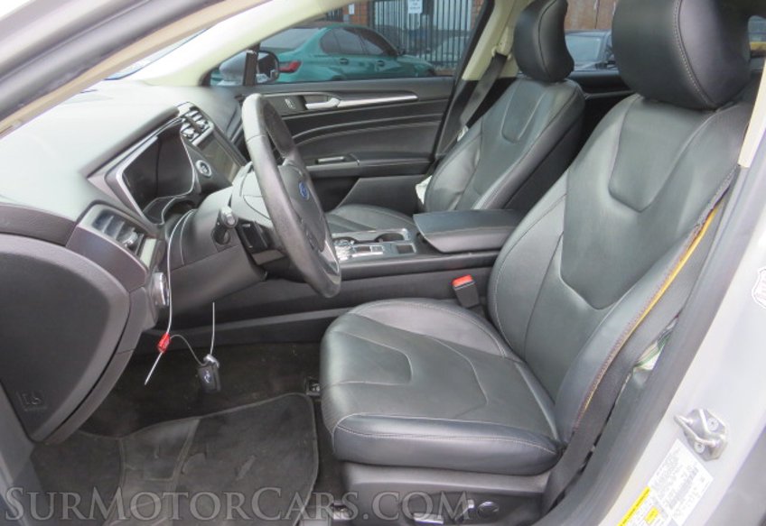 2019 Ford Fusion - Image 27