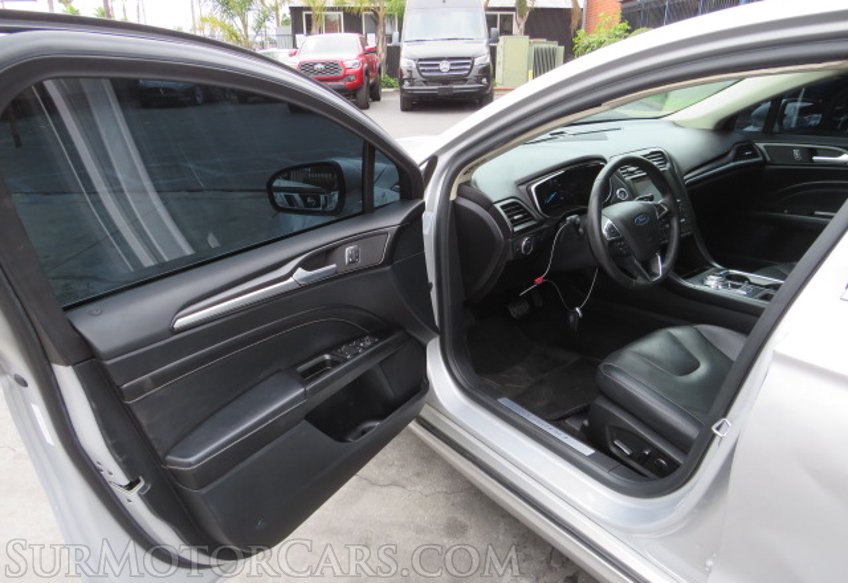 2019 Ford Fusion - Image 20