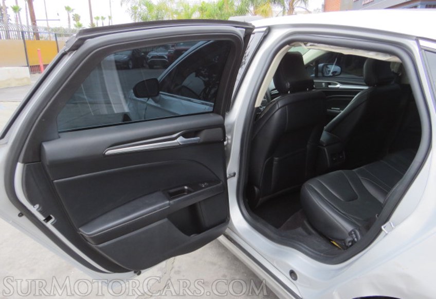 2019 Ford Fusion - Image 22