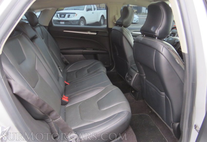 2019 Ford Fusion - Image 31