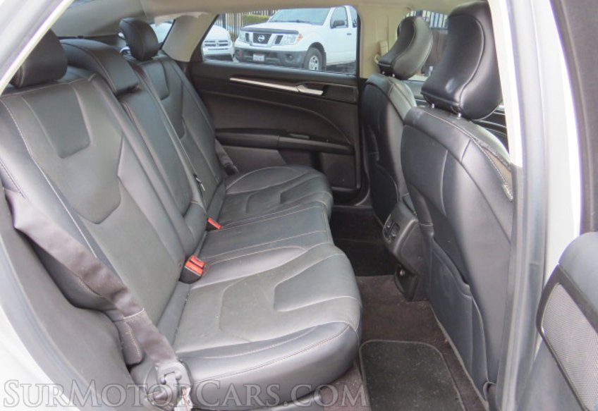 2019 Ford Fusion - Image 30