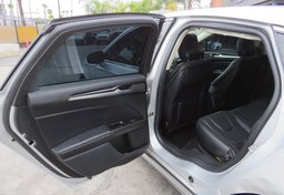 2019 Ford Fusion - Image 22