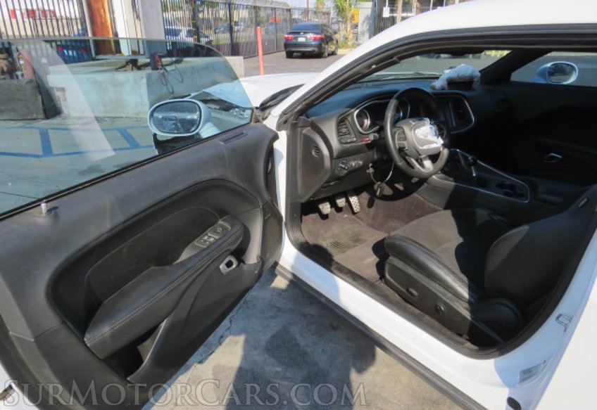 2016 Dodge Challenger - Image 20