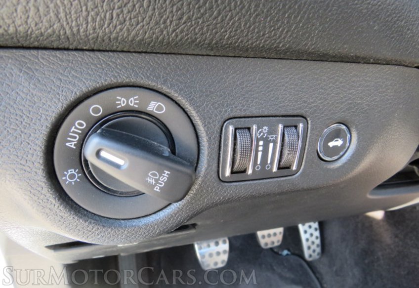 2016 Dodge Challenger - Image 39