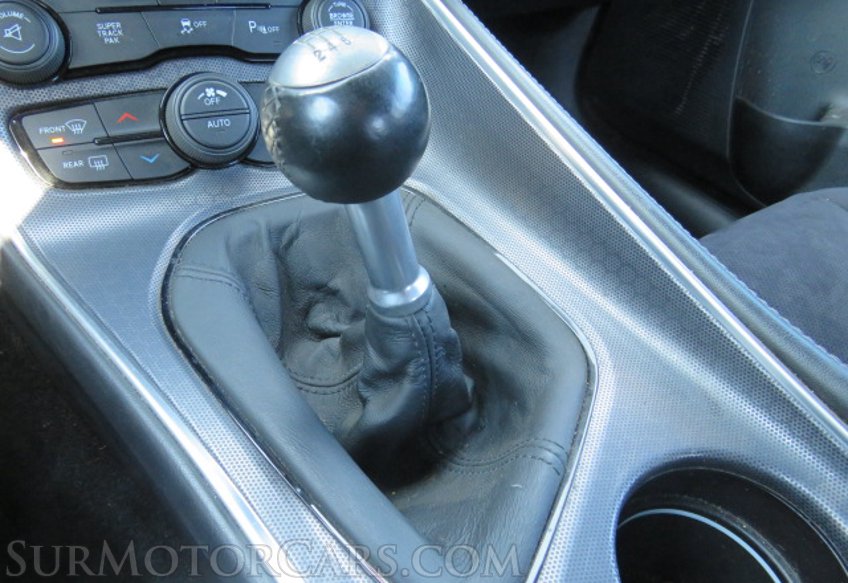 2016 Dodge Challenger - Image 34