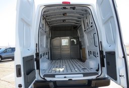 2020 Nissan NV Cargo - Image 32