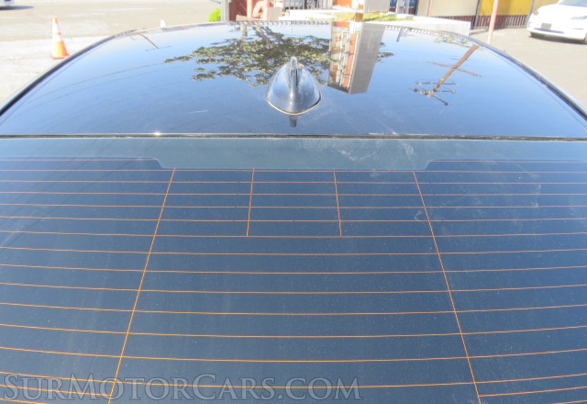 2021 BMW 3 Series - Image 14