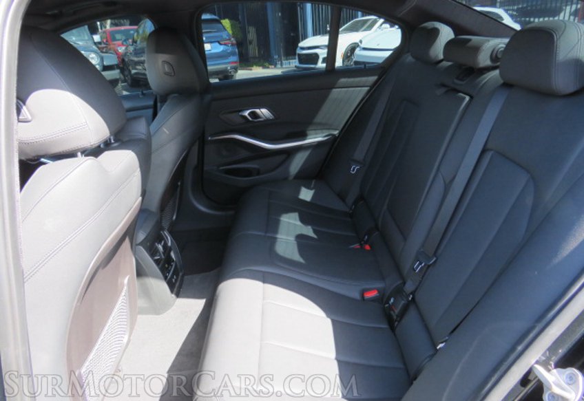 2021 BMW 3 Series - Image 26