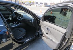 2021 BMW 3 Series - Image 30