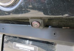 2021 BMW 3 Series - Image 13