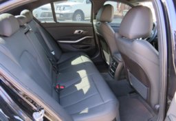 2021 BMW 3 Series - Image 27