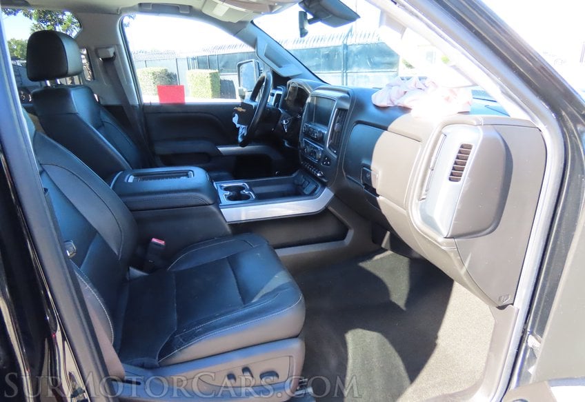 2017 Chevrolet Silverado 2500HD 4x4 LTZ - Image 26