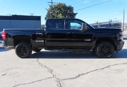 2017 Chevrolet Silverado 2500HD 4x4 LTZ - Image 11