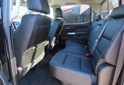 2017 Chevrolet Silverado 2500HD 4x4 LTZ - Image 32