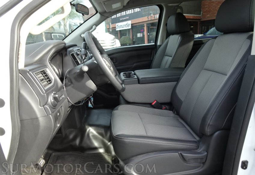 2019 Nissan Titan - Image 23