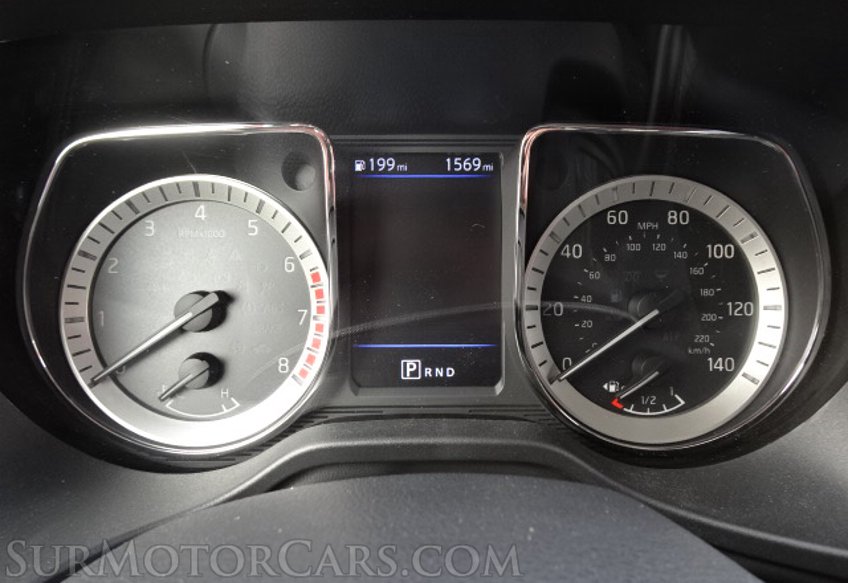 2019 Nissan Titan - Image 32