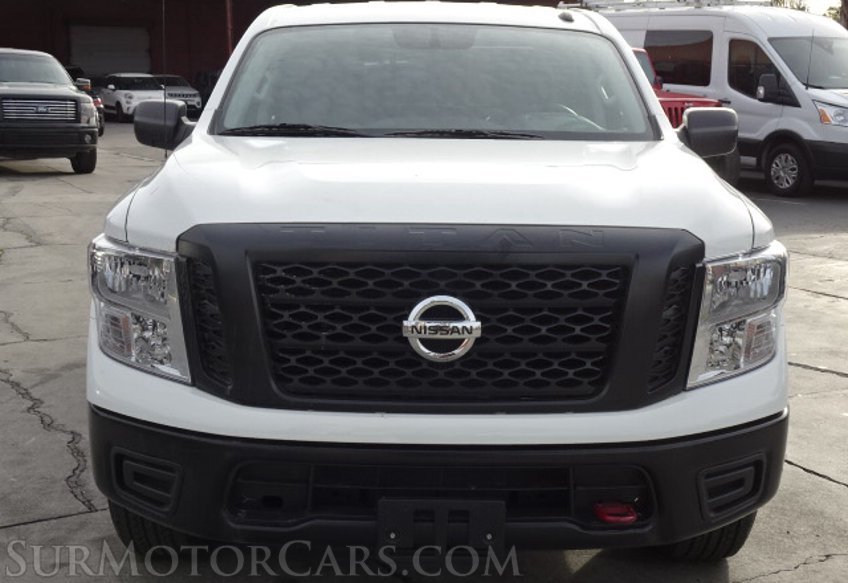 2019 Nissan Titan - Image 14