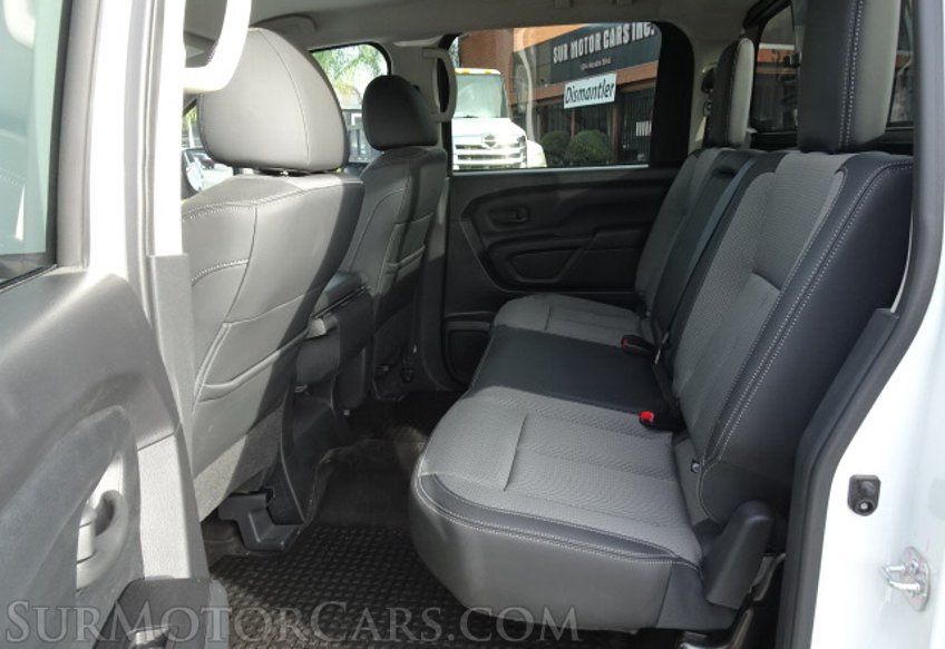 2019 Nissan Titan - Image 28