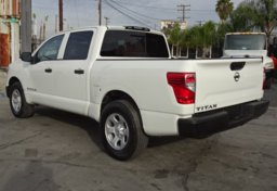 2019 Nissan Titan - Image 7