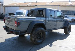 2021 Jeep Gladiator - Image 40