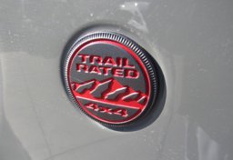 2021 Jeep Gladiator - Image 10