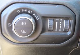 2021 Jeep Gladiator - Image 28