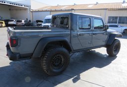2021 Jeep Gladiator - Image 41