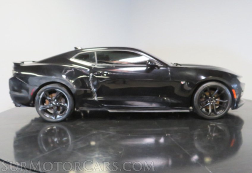 2019 Chevrolet Camaro - Image 11