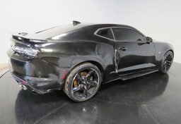 2019 Chevrolet Camaro - Image 5