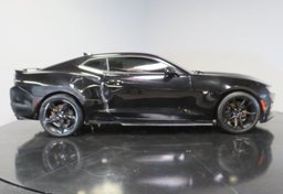 2019 Chevrolet Camaro - Image 11