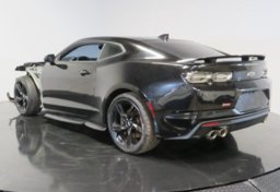 2019 Chevrolet Camaro - Image 8