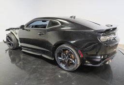 2019 Chevrolet Camaro - Image 6