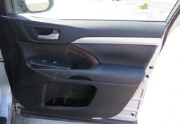 2014 Toyota Highlander - Image 50