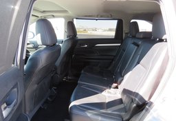 2014 Toyota Highlander - Image 27