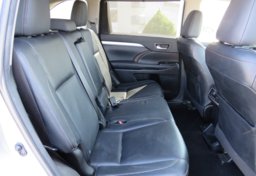 2014 Toyota Highlander - Image 24