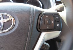 2014 Toyota Highlander - Image 32