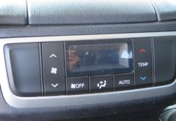 2014 Toyota Highlander - Image 38