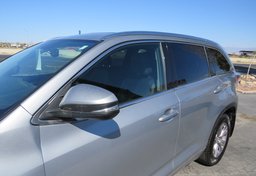 2014 Toyota Highlander - Image 12