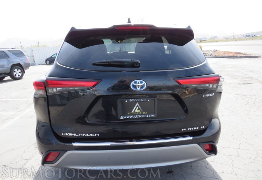 2021 Toyota Highlander - Image 15