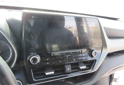 2021 Toyota Highlander - Image 38