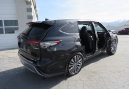 2021 Toyota Highlander - Image 7