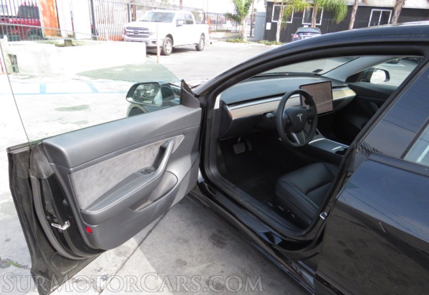 2021 Tesla Model 3 - Image 17