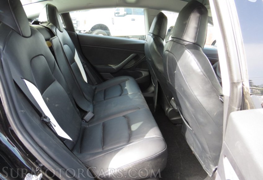 2021 Tesla Model 3 - Image 26